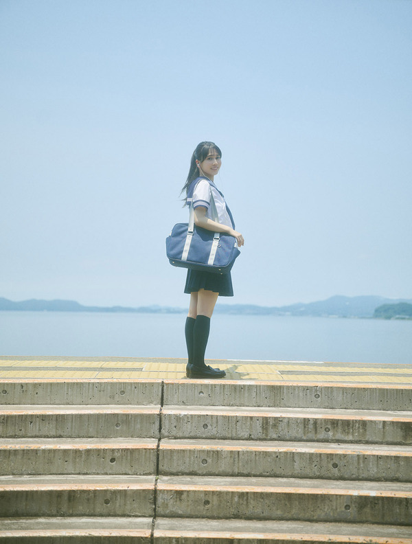 野中ここな 1st 写真集「うたかた」