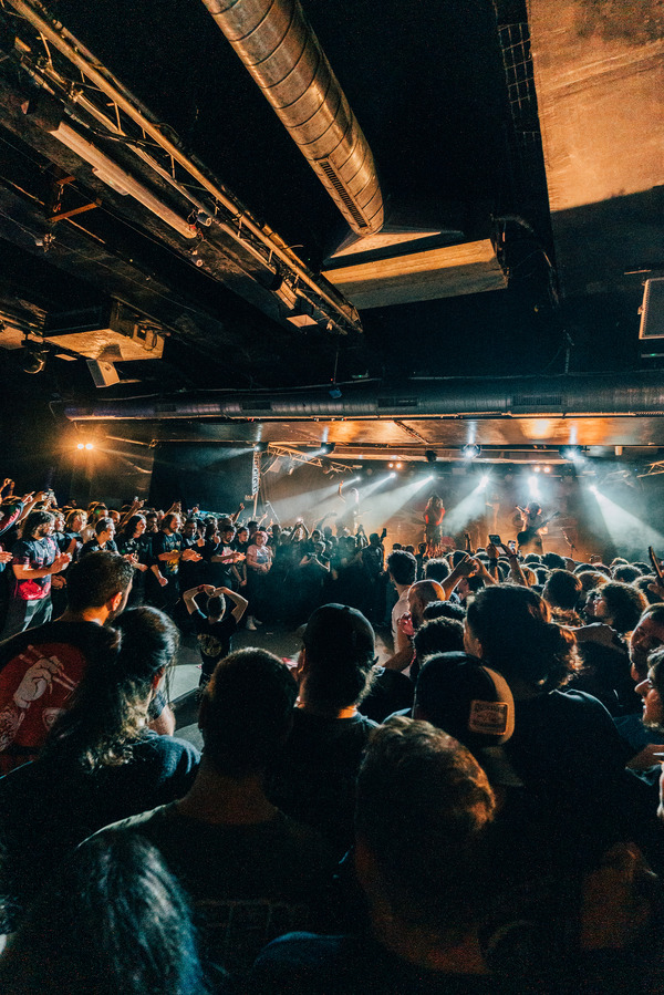 『もめんたりー・リリィ』OP担当！　花冷え。過去最大規模の欧州ツアー成功 17都市でソールドアウト、新作EP発表