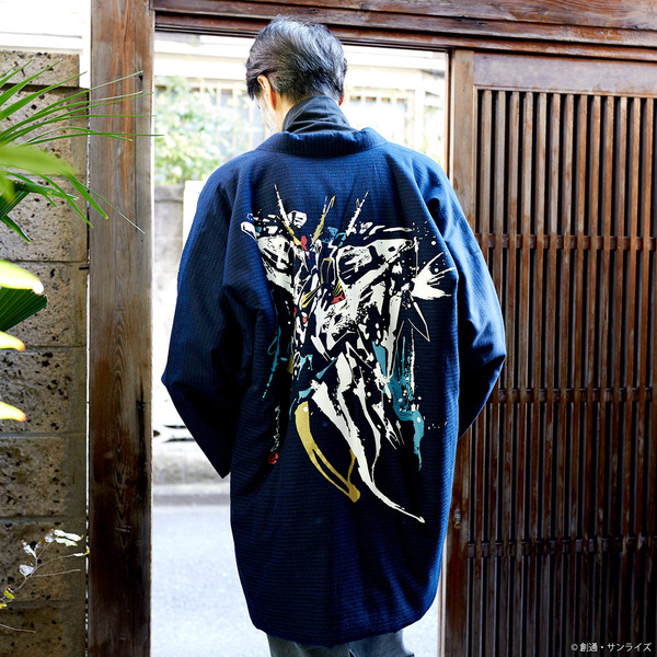 STRICT-G JAPAN 宮田織物『機動戦士ガンダム 閃光のハサウェイ キルケーの魔女』半纏　クスィーガンダム（ネイビー）　着用イメージ
