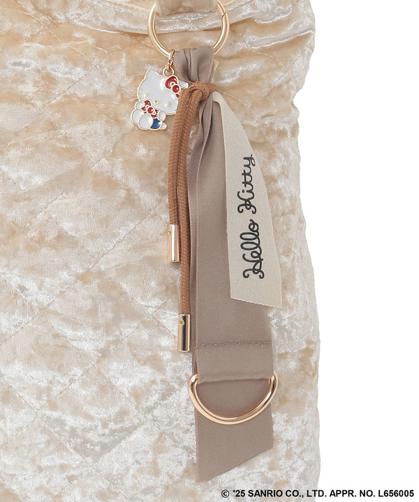 サンリオキャラクターズ×Green Parks 「チャーム付きベロアバッグ」ハローキティ