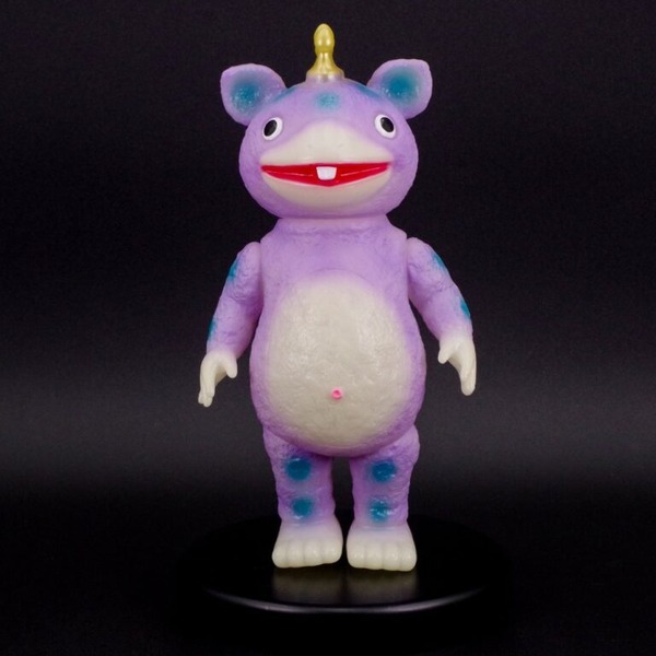 ブースカ(蓄光パープル)/11,000円(税込)