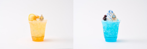 「東京スカイツリー×魔法少女まどか☆マギカ　月夜のワルツ」マミのフルーティードリンク（左）、さやかのブルーソーダ