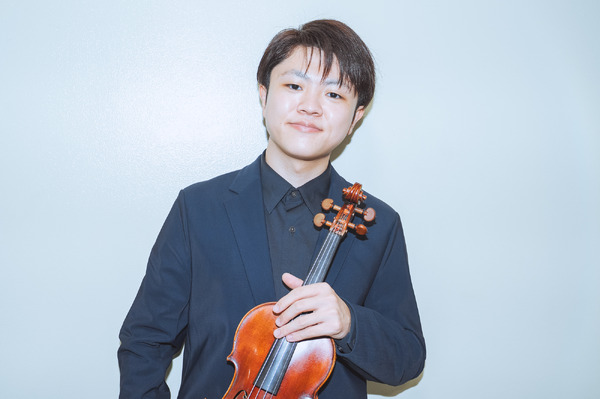 ヴァイオリニスト東亮汰