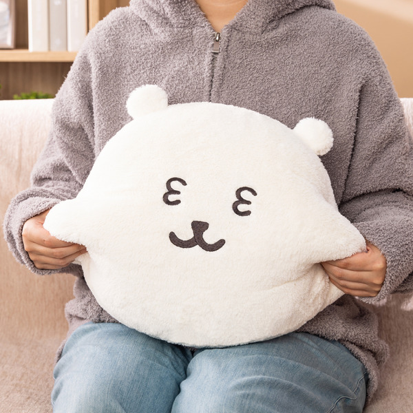 C賞：おかおクッション