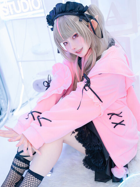 百瀬サク（X：@ouran_sakura__）