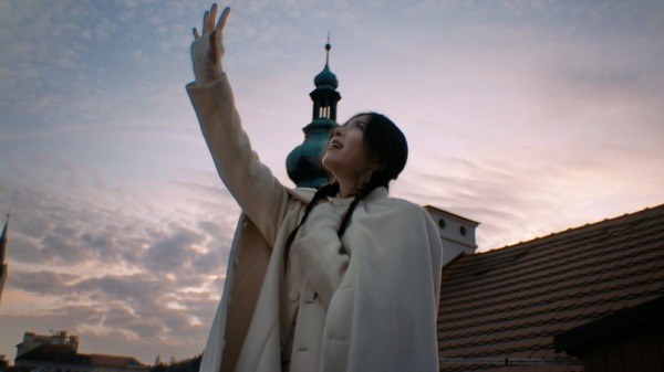 MV「「The Story of Us」場面写真