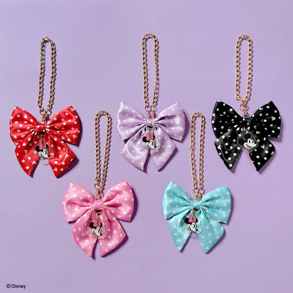 リボンチャーム　各330円（税込）　　　　　　　　　　　※ブラインド商品