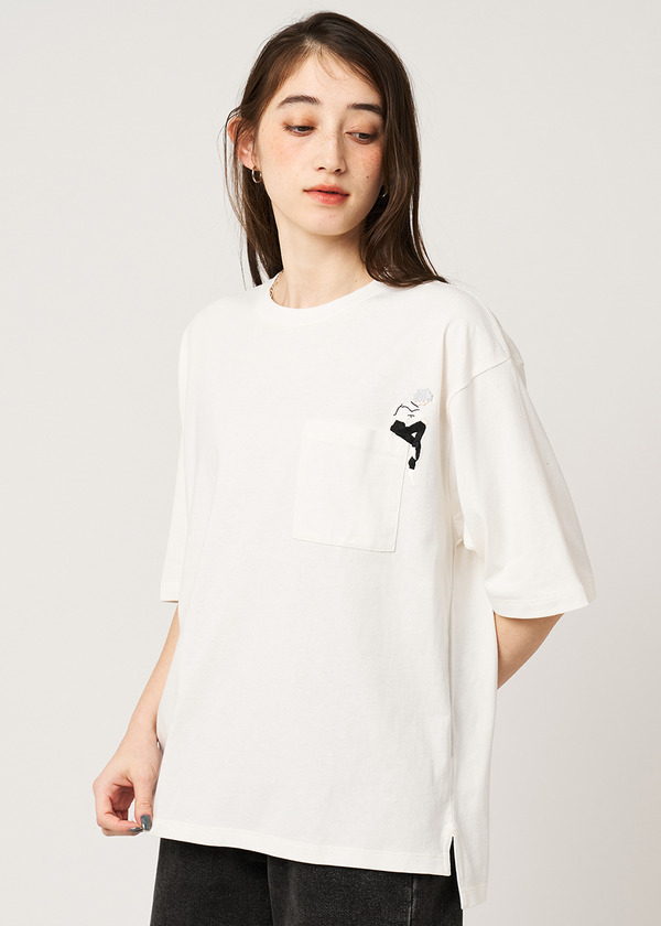 アニメ『新世紀エヴァンゲリオン』×グラニフ　「最後のシ者」｜ビッグシルエットTシャツ　着用イメージ　