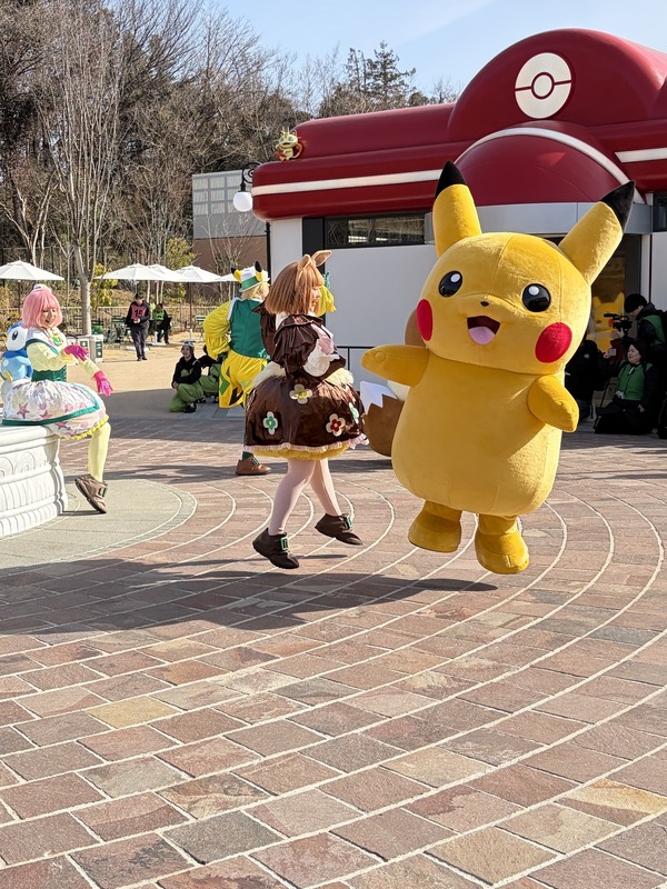 ステージショー「ピカピカスパークス」