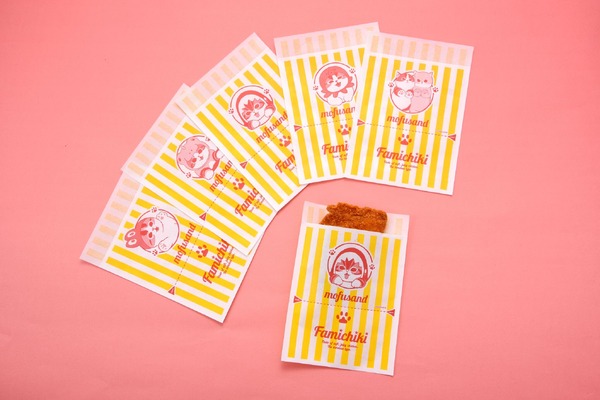 「mofusand」デザインファミチキ袋