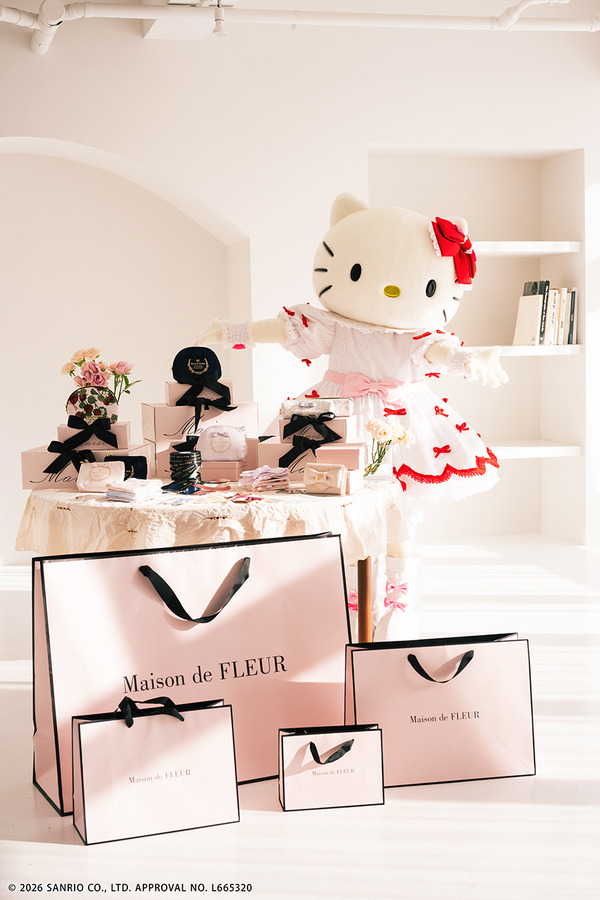 Maison de FLEUR × HELLO KITTY　ブランドブックなどが新発売