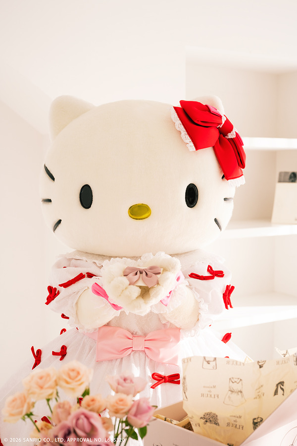 Maison de FLEUR × HELLO KITTY　ブランドブックなどが新発売
