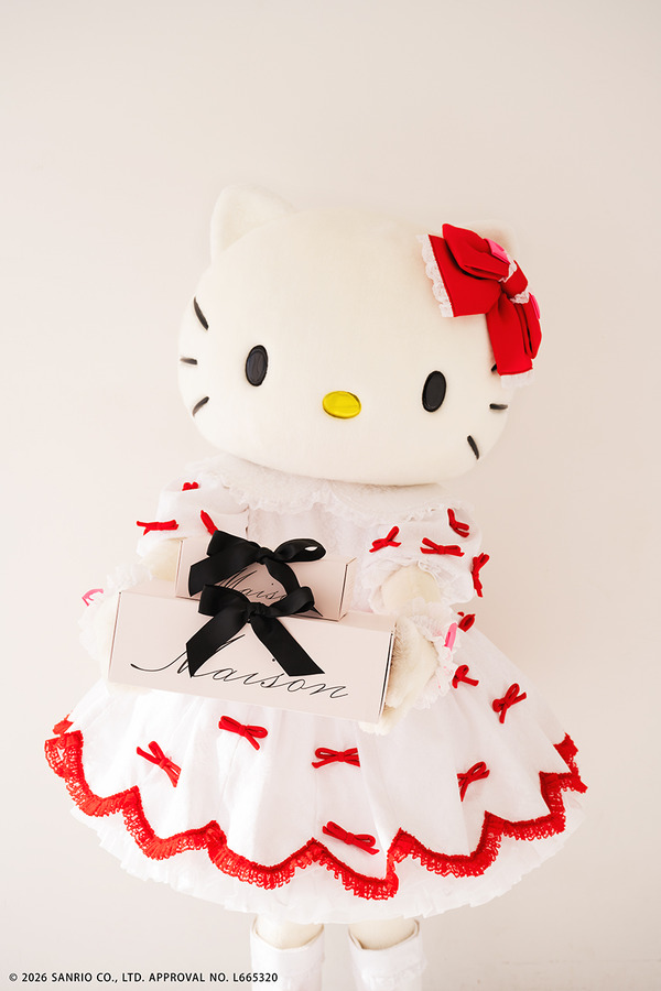 Maison de FLEUR × HELLO KITTY　ブランドブックなどが新発売