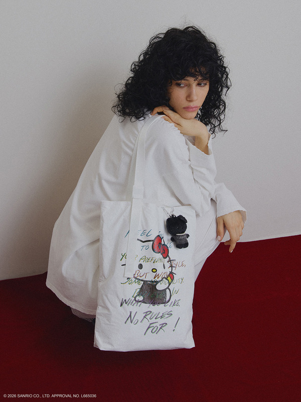 HELLO KITTY×Ameri MASCOT KEYCHAIN ¥4,400+Tax