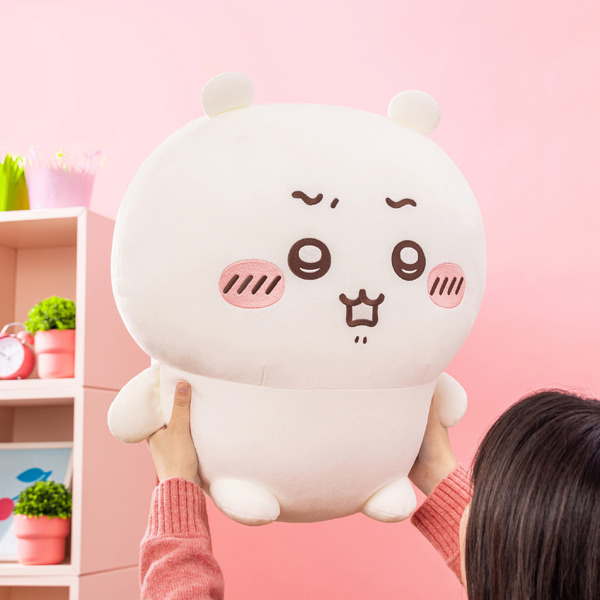 「ちいかわだらけくじ」A賞：超BIGぬいぐるみ