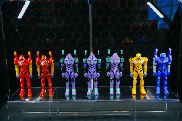 「EVA EXTRA 30」展示エリア＆出展ブース