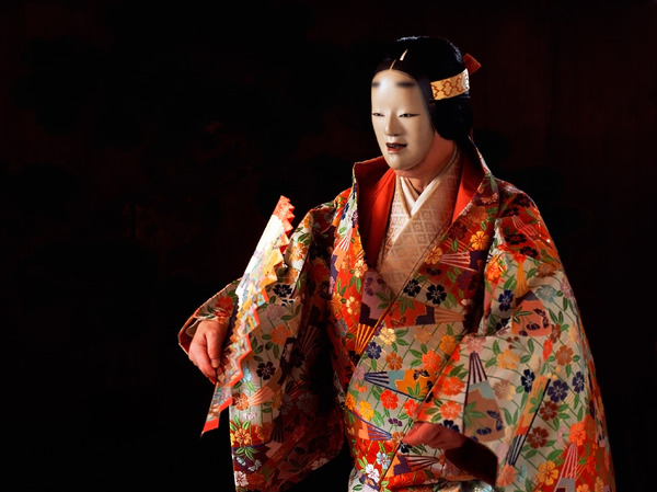 「国宝」で歌舞伎に熱狂した人へ　挫折したダンサーが「静」の極致に挑む！本格能楽漫画の金字塔「シテの花」【おすすめマンガ手帖】