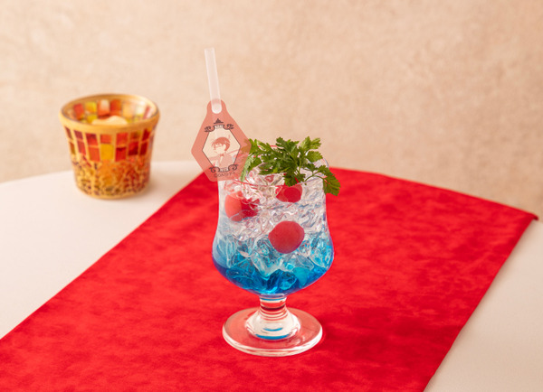 「名探偵コナンカフェ」ドリンクメニュー　江戸川コナンのブルーチェリードリンク