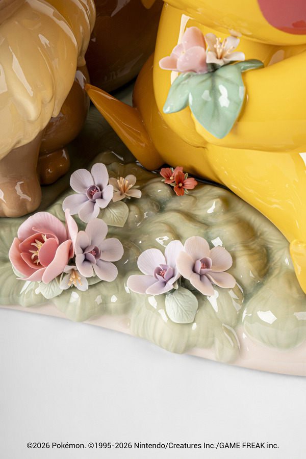 リヤドロ「ピカチュウとイーブイ」