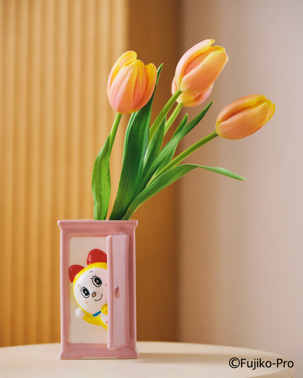 studio CLIP「どこでもドアフラワーベース」使用イメージ