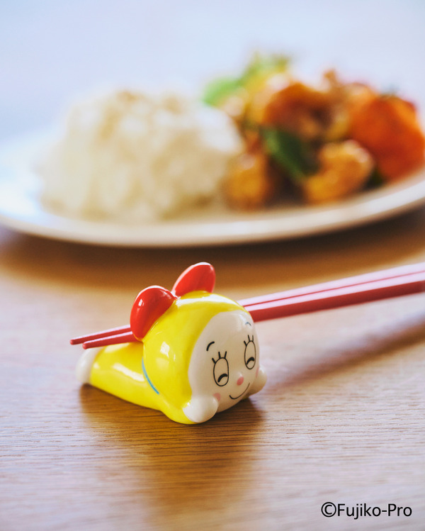 studio CLIP「ドラミちゃん箸置き」使用イメージ