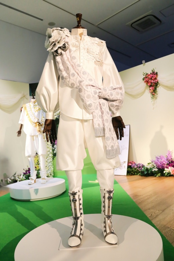 『ディズニー ツイステッドワンダーランド展｜Seasonal Memories』