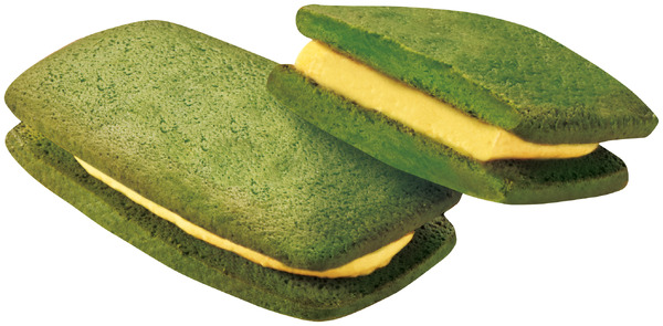 「ミルキー抹茶サンドプレミアム（舟和芋ようかん）」