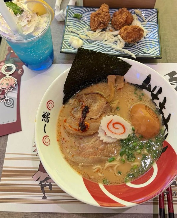 豚骨ラーメンセット（写真：合同会社Rouse  李啓源）