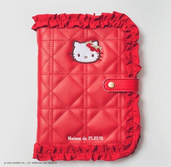 「Maison de FLEUR×HELLO KITTY いちごマルチケースBOOK RED」