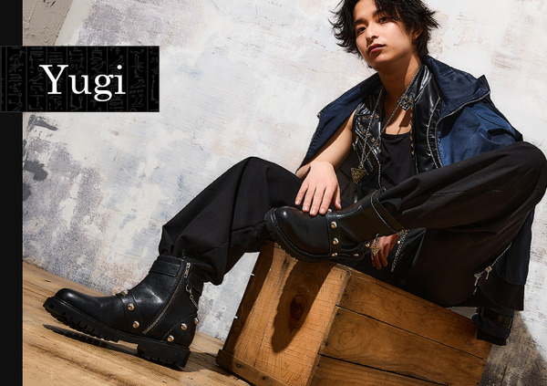 TVアニメ『遊☆戯☆王デュエルモンスターズ』×SuperGroupies　「遊戯 モデル ブーツ」着用イメージ