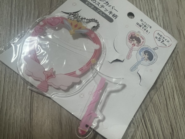 さあ…缶バッチを飾り付けるぜ！