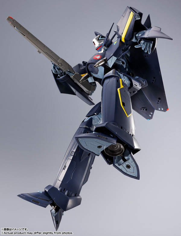 「DX超合金 VF-17S ナイトメアステルスバルキリー（ガムリン木崎機）」