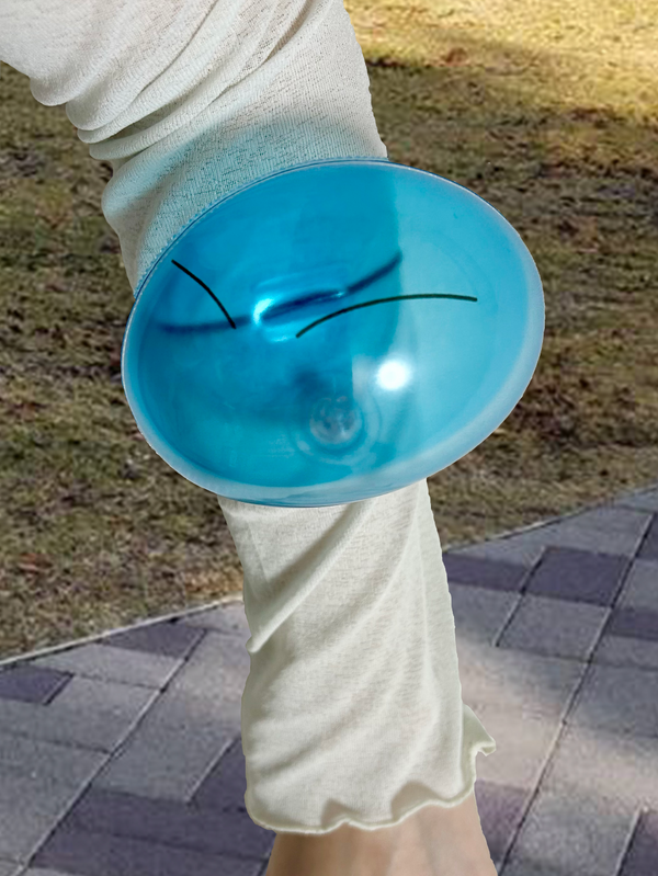 バンダイナムコフィルムワークス　AJ2026ブース「リムル様アームチャームバルーン」を配布　使用イメージ