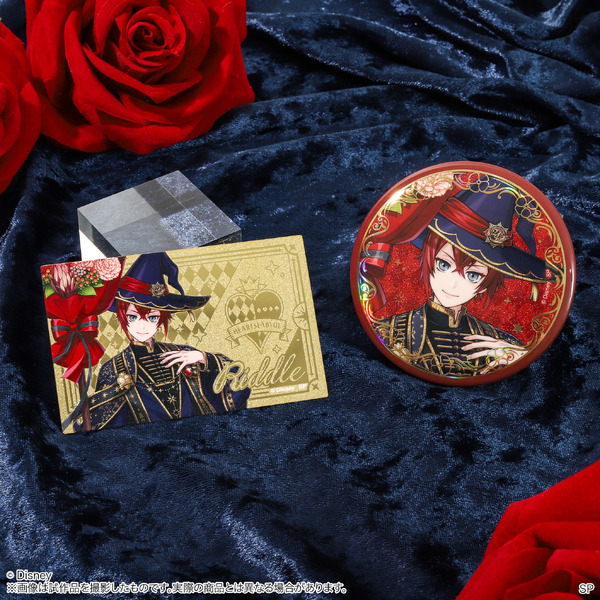 『ディズニー ツイステッドワンダーランド』オーロラ箔押し缶バッジ＆メタルカードセット ブルームバースデーver.／リドル・ローズハート