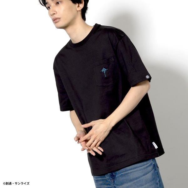 STRICT-G BASIC『機動戦士ガンダム 閃光のハサウェイ キルケーの魔女』ポケット付き刺繍Tシャツ