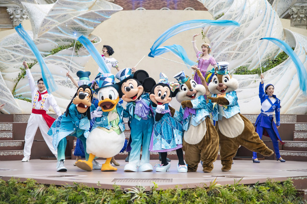 ミッキーたちがTDS25周年衣装で登場！人気ショー「ダンス・ザ・グローブ！」写真解禁