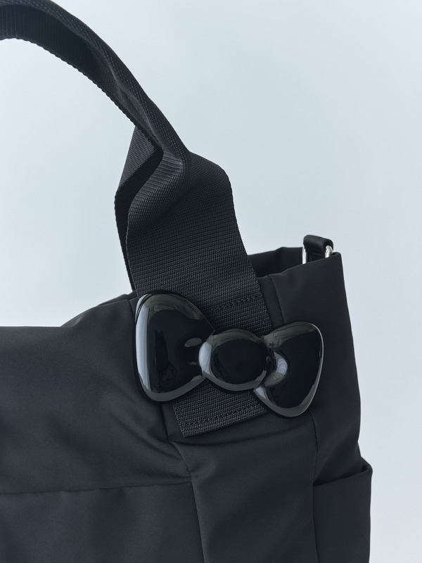 ear PAPILLONNER定番商品『樹脂パーツトート』の樹脂パーツがリボンに！