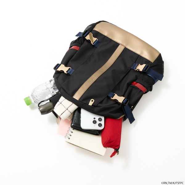 TVアニメ『Fate/strange Fake』× SuperGroupies「アーチャー モデル バックパック」使用イメージ