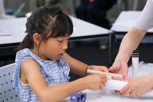 六本木天文クラブキッズワークショップ「天体望遠鏡を作ろう」（イメージ）