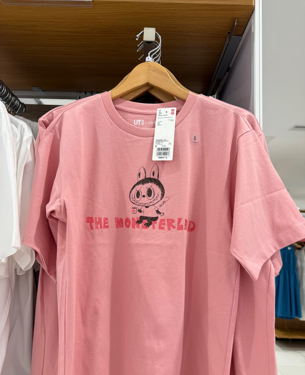 ユニクロのラブブTシャツ②  （写真：合同会社Rouse  李啓源）