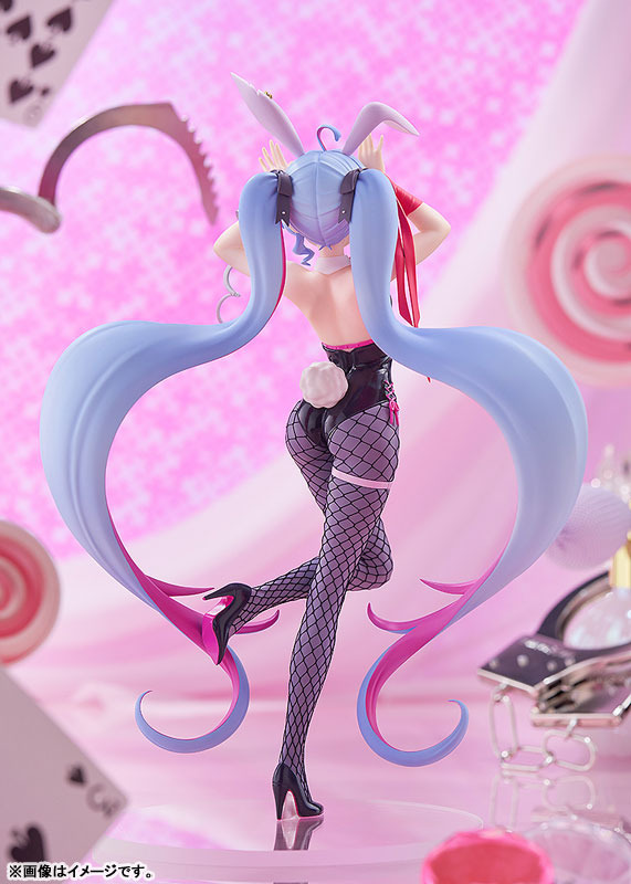 「POP UP PARADE キャラクター・ボーカル・シリーズ01 初音ミク ラビットホールVer. L size 完成品フィギュア」