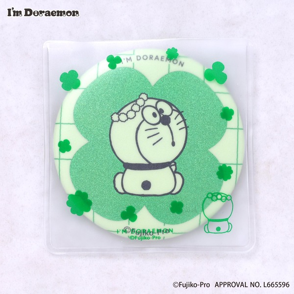 I'm Doraemonシリーズ「グリッター缶ミラー」使用イメージ