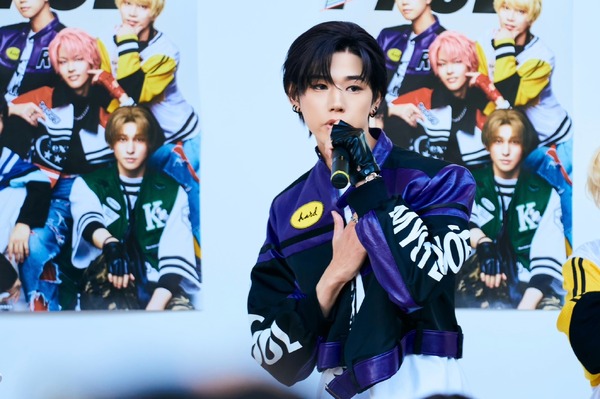 F/ACE from the stage【1st FREE MINI LIVE】