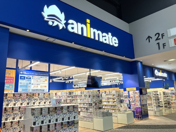 イオンモール高岡