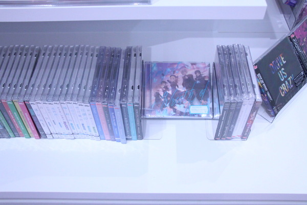 「BanG Dream! STORE」店内の様子