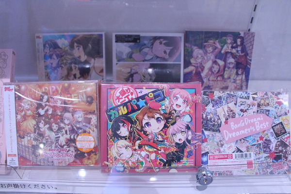 「BanG Dream! STORE」店内の様子
