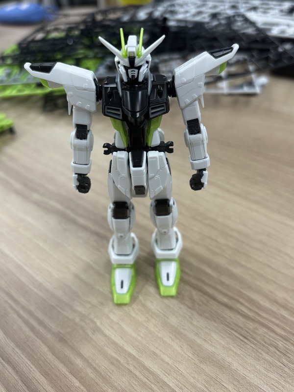 「RG 1/144 フリーダムガンダム -APEX LEGENDS(TM) クリプト Ver.-」