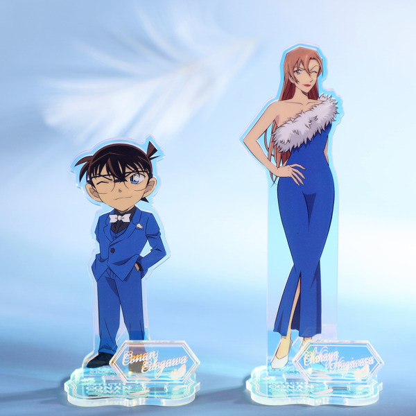 メインビジュアル オーロラアクリルスタンド 全2種 1,870円