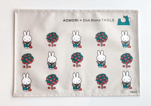 AOMORI×Dick Bruna TABLE　ランチョンマット全2種　各1枚　¥1,760　（税込み）