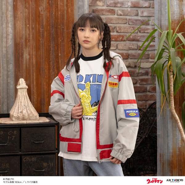 ウルトラマンモチーフブルゾン